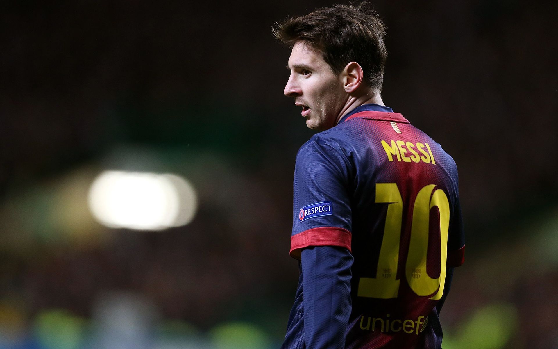 次在财务压 次在财务压