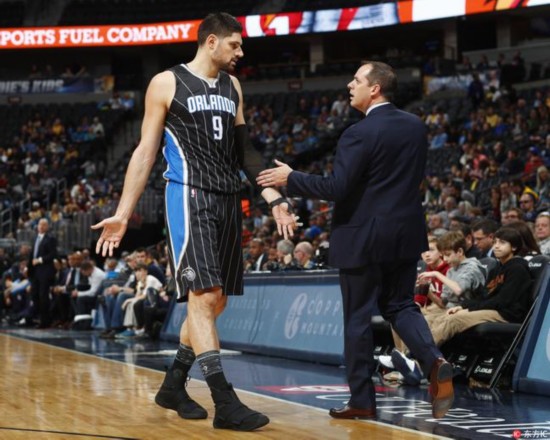 瓦兰三战数据平平 33岁运动能力或已见底 掘金两年2040万是否冒险？