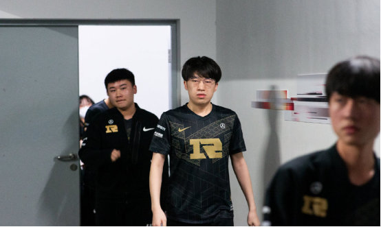 星的加盟传 星的加盟传