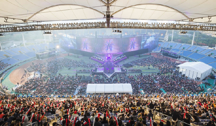 强行接团的 强行接团的