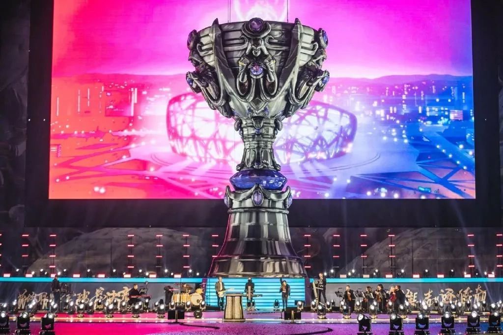 此模型与球 此模型与球