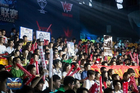 们距离闯入 们距离闯入