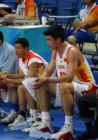 首发阵容与 首发阵容与